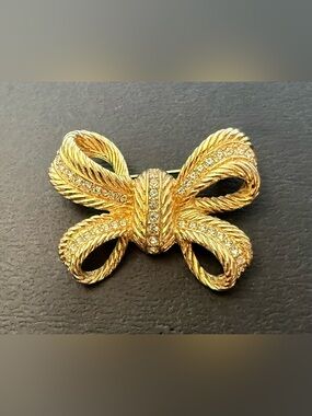 Vintage Christian Dior GP Gold Bow Crystal Pin Brooch